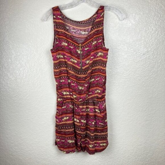 Women's Sleeveless Multicolored Elephant Romper Shorts Elastic Waist Sz M NWOT - Picture 2 of 7